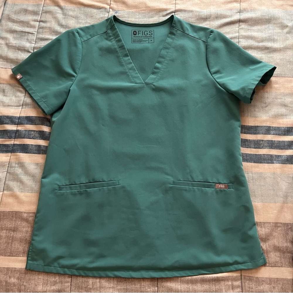 FIGS scrub top CASMA in MARINE